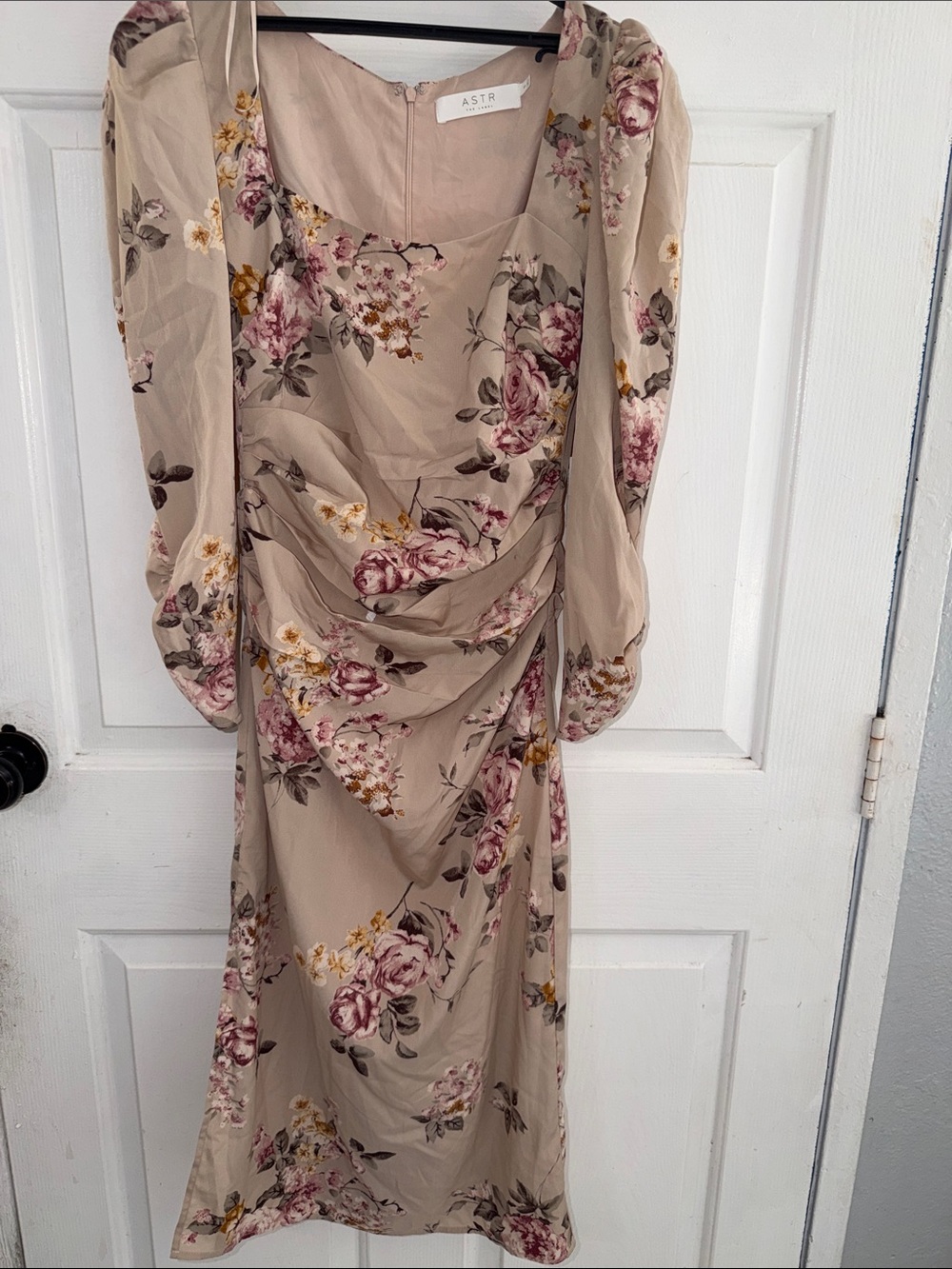 ASTR Beige Floral Long Sleeve Midi Dress with Pink Rose Print